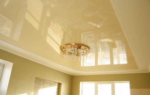 Глянцевые натяжные потолки от производителя компании Потолок-Центр в Томске и Северске
